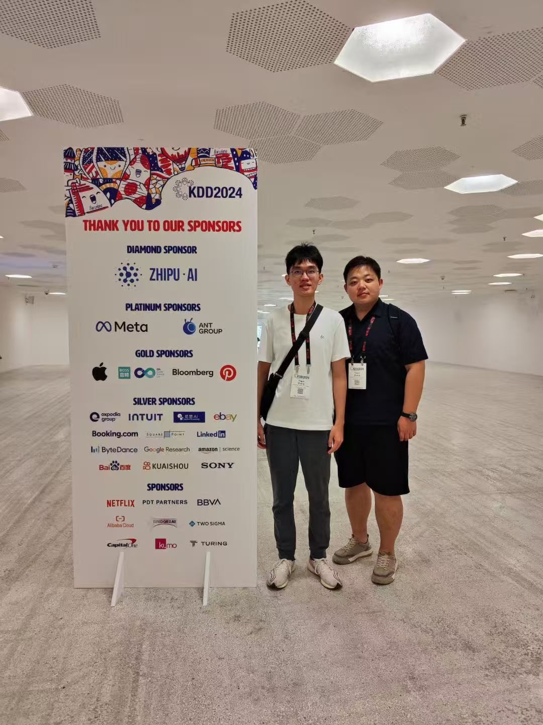 参加学术会议合影